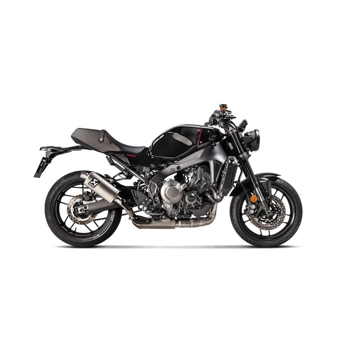 AKRAPOVIC ΕΞΑΤΜΙΣΗ YAMAHA XSR 900 22-24 RACING STREET LEGAL