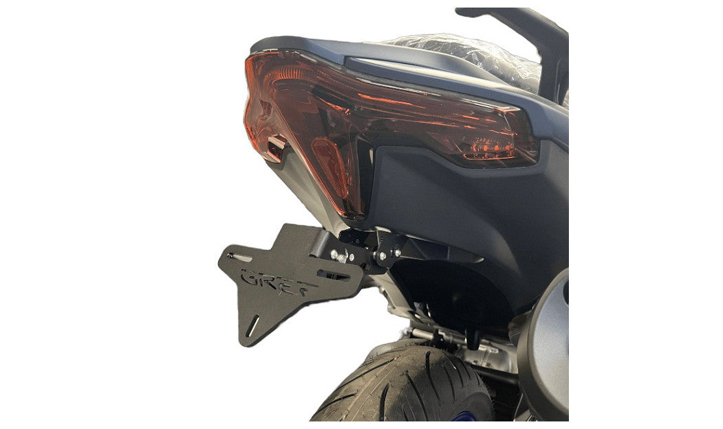 ΣΠΑΣΤΗ ΒΑΣΗ ΠΙΝΑΚΙΔΑΣ GREF INNOVATION ΓΙΑ YAMAHA T-MAX 560 '22-'24 P/T025
