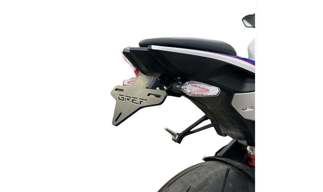 ΣΠΑΣΤΗ ΒΑΣΗ ΠΙΝΑΚΙΔΑΣ GREF INNOVATION ΓΙΑ BMW S1000RR '20-'24 P/T028